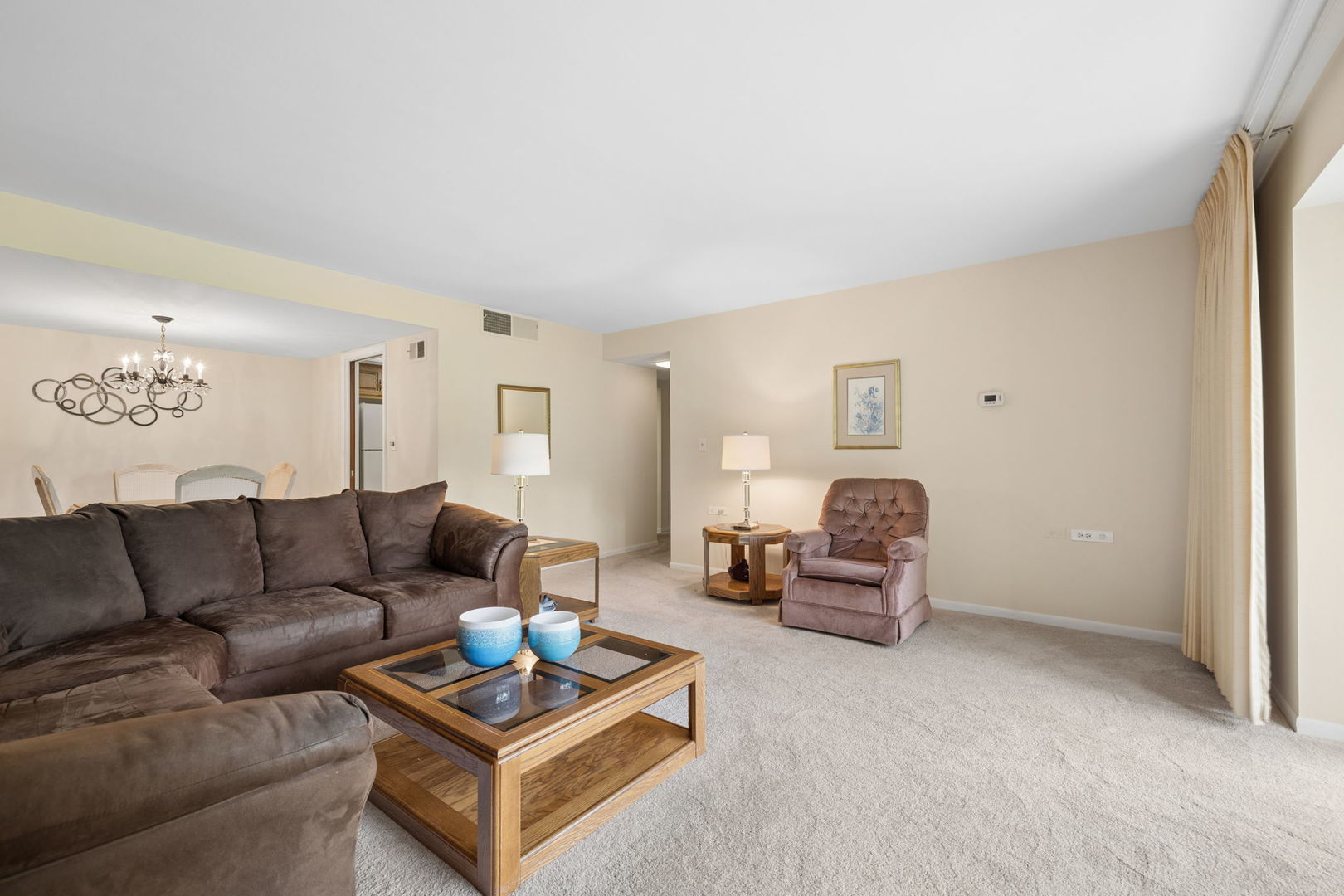 5300 Walnut Avenue #2B, Downers Grove, IL 60515