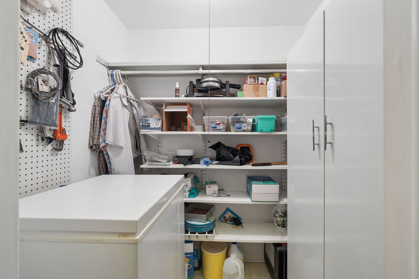 5300 Walnut Avenue #2B, Downers Grove, IL 60515