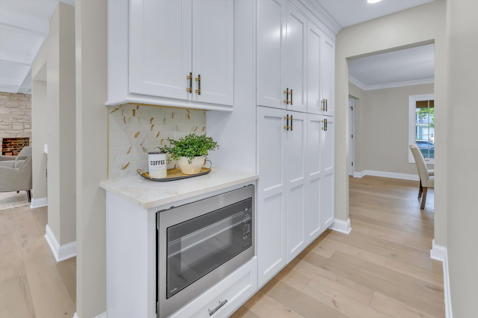 967 W Bauer Road, Naperville, IL 60563