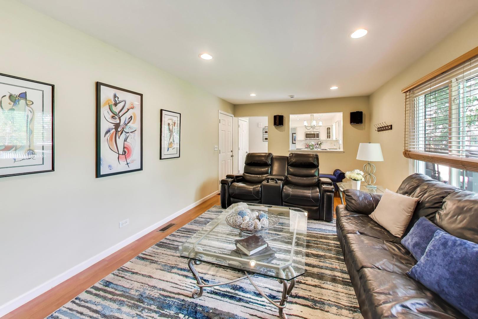 2115 Hitching Post Lane, Schaumburg, IL 60194