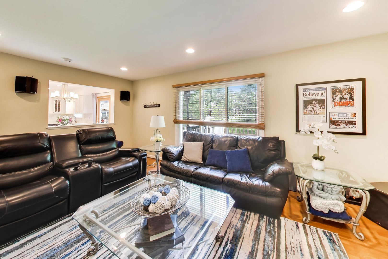 2115 Hitching Post Lane, Schaumburg, IL 60194