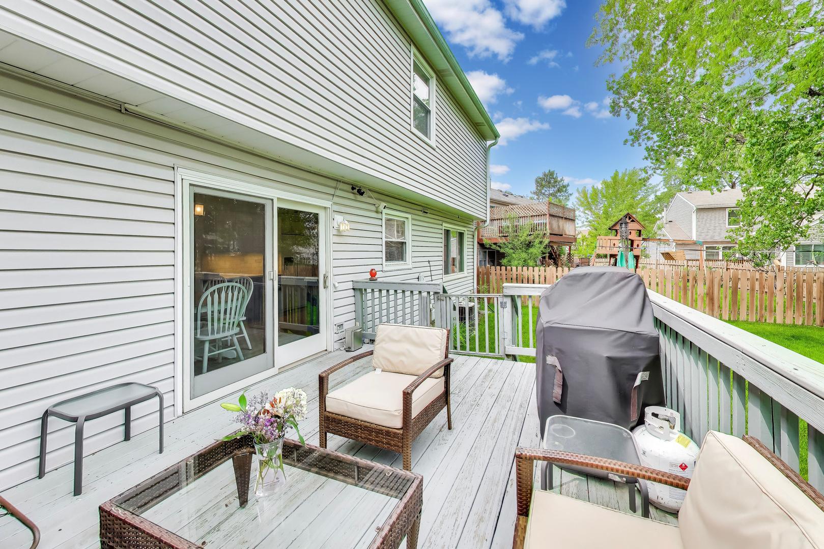 2115 Hitching Post Lane, Schaumburg, IL 60194