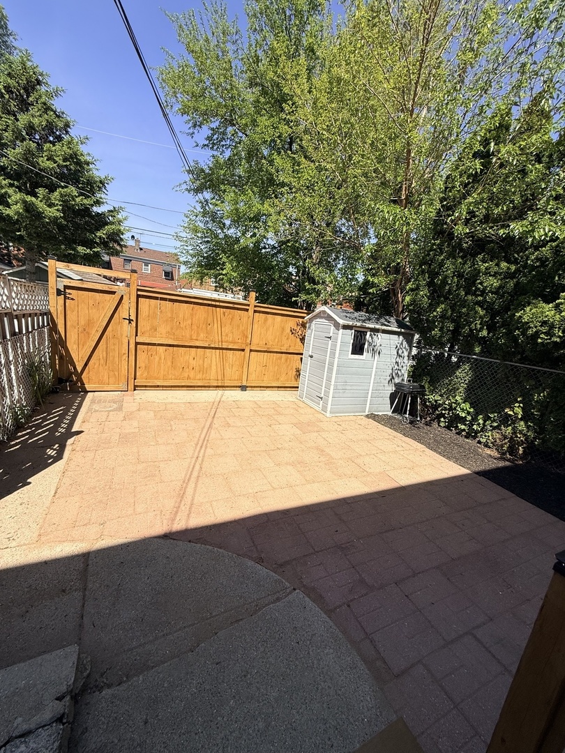 6342 S Lockwood Avenue, Chicago, IL 60638