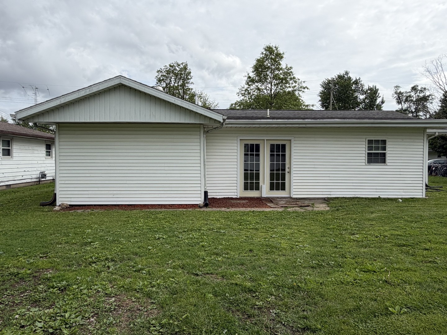 1165 Roselawn Drive, Paxton, IL 60957