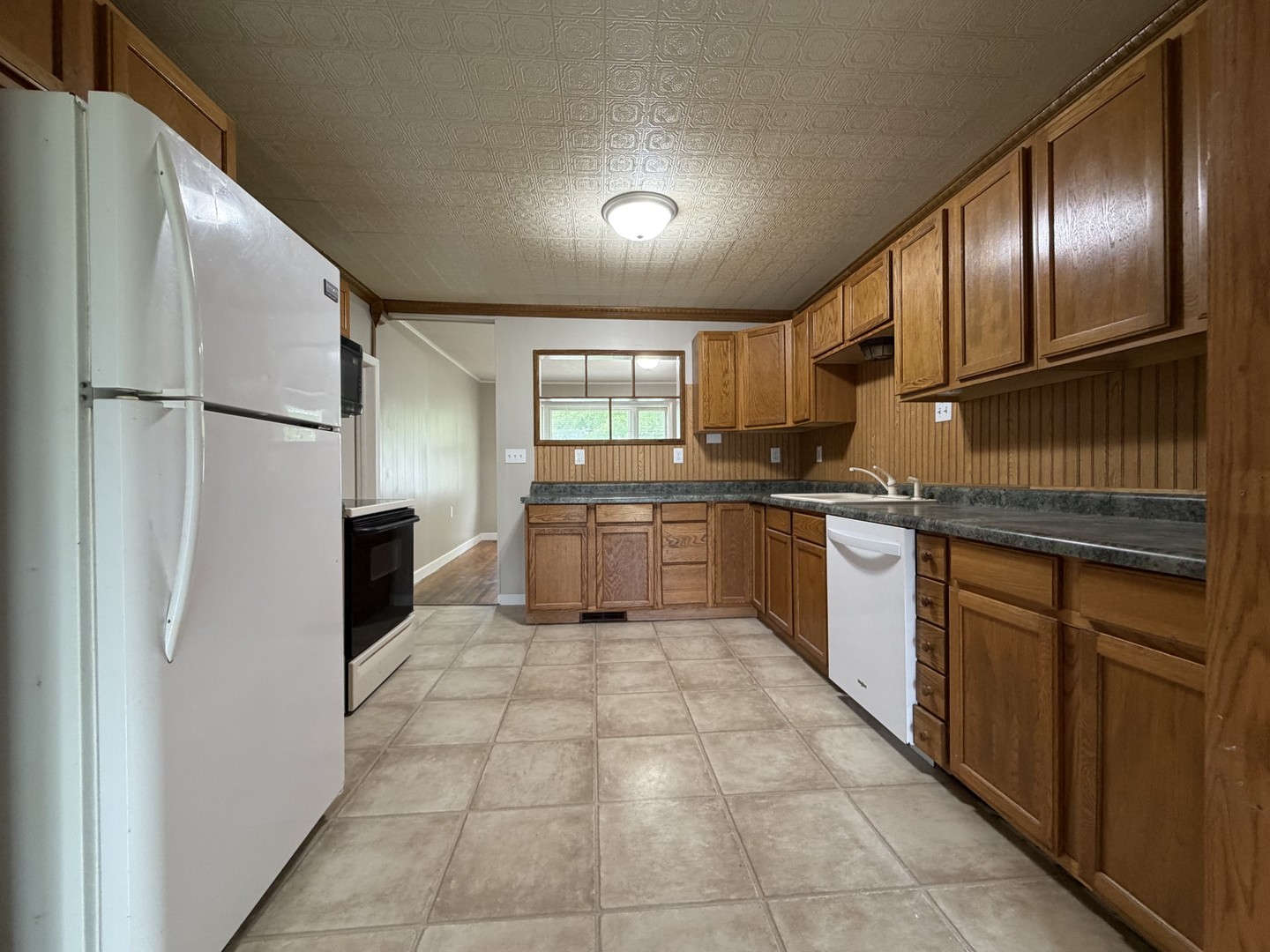 1165 Roselawn Drive, Paxton, IL 60957
