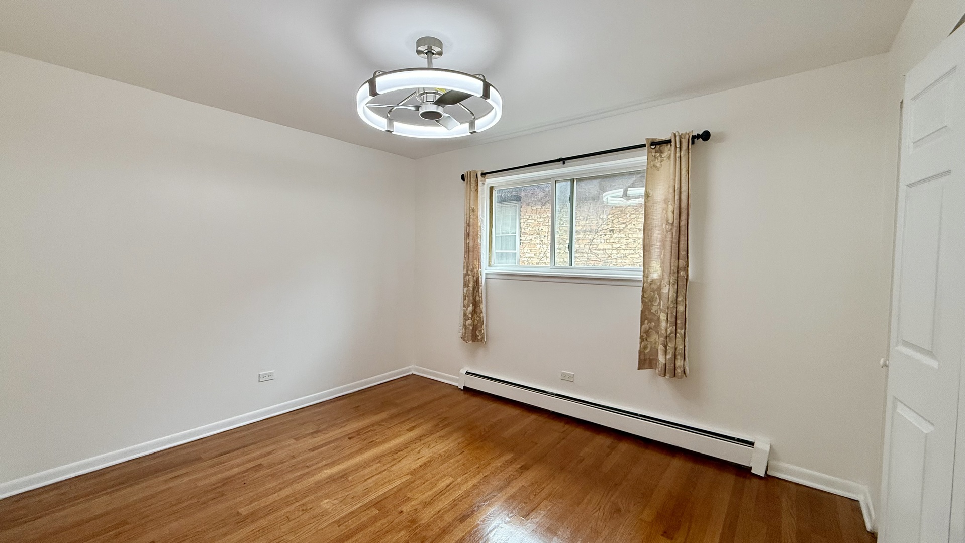 327 Wisconsin Avenue #6A, Oak Park, IL 60302