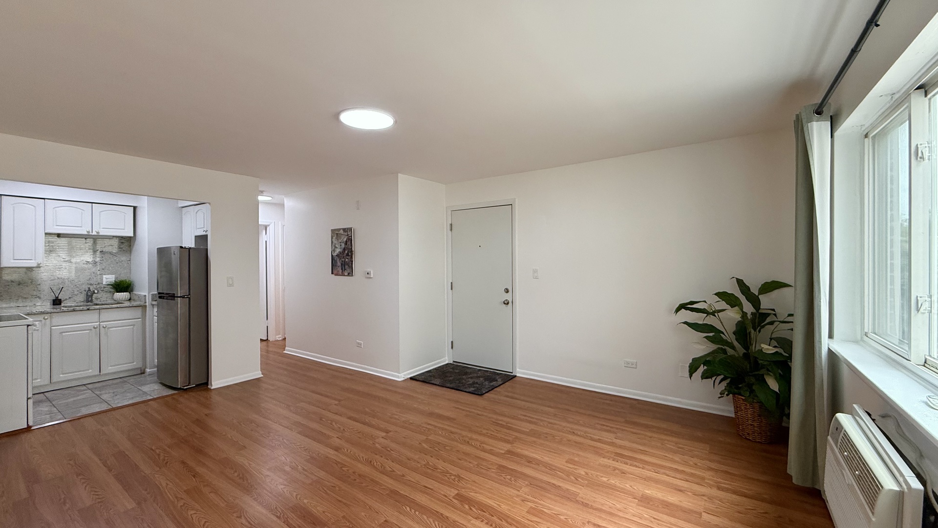 327 Wisconsin Avenue #6A, Oak Park, IL 60302