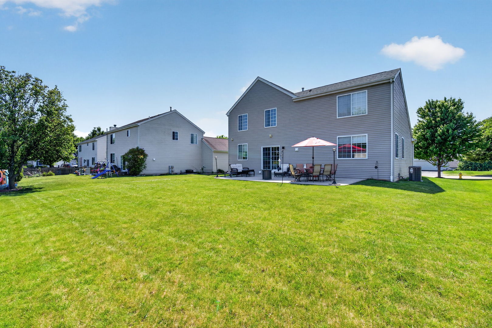 704 Camden Drive, Minooka, IL 60447