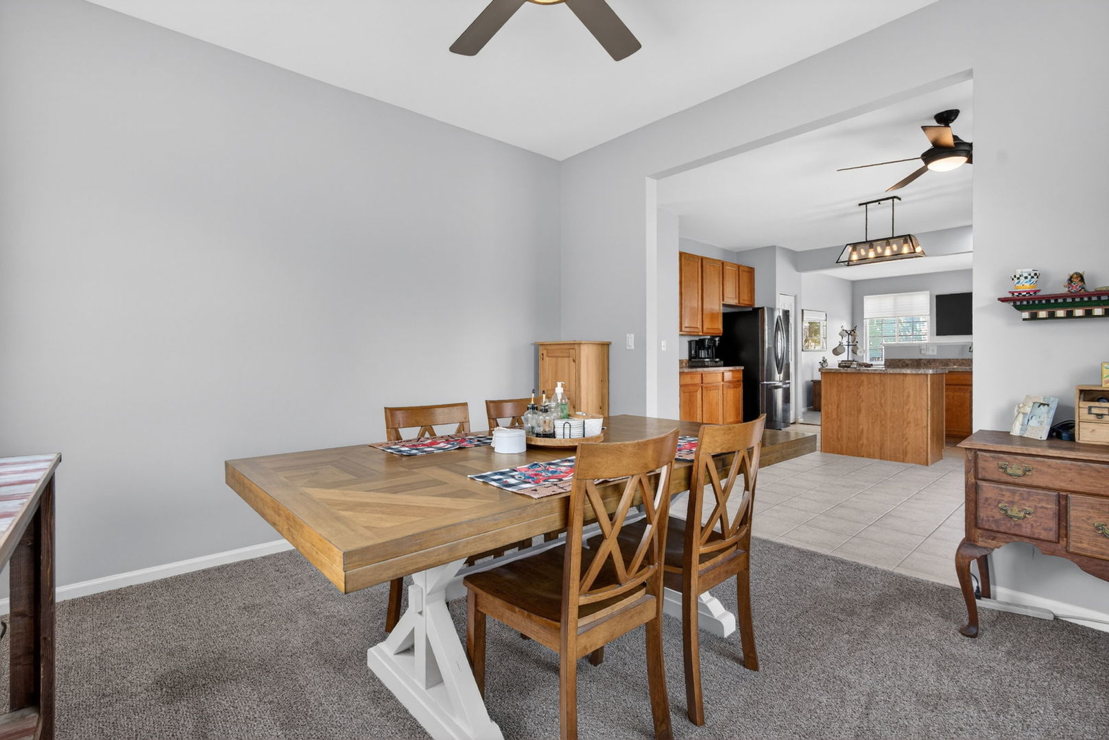 704 Camden Drive, Minooka, IL 60447