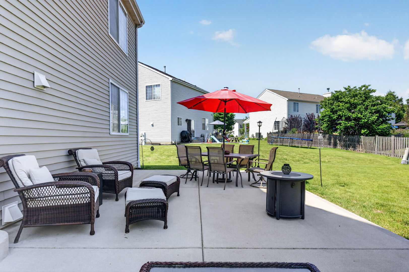 704 Camden Drive, Minooka, IL 60447