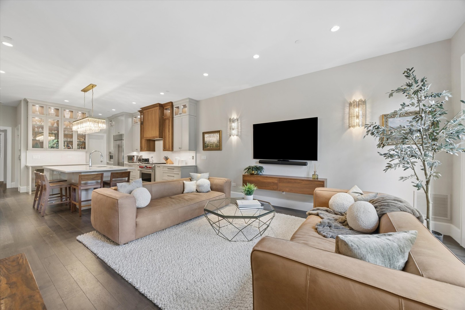 227 Burlington Avenue #2, Clarendon Hills, IL 60514