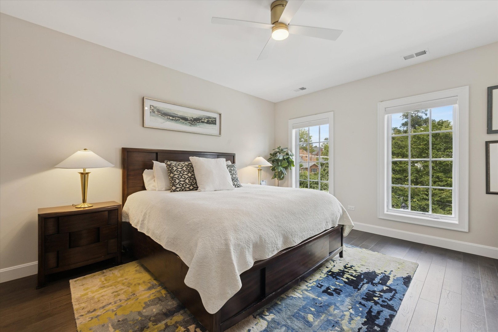 227 Burlington Avenue #2, Clarendon Hills, IL 60514