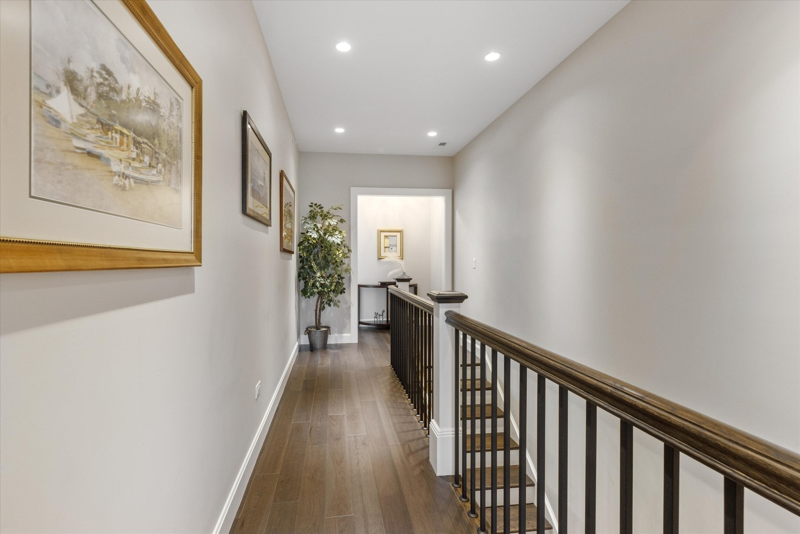 227 Burlington Avenue #2, Clarendon Hills, IL 60514
