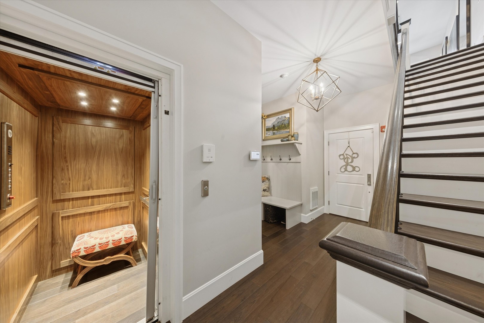 227 Burlington Avenue #2, Clarendon Hills, IL 60514