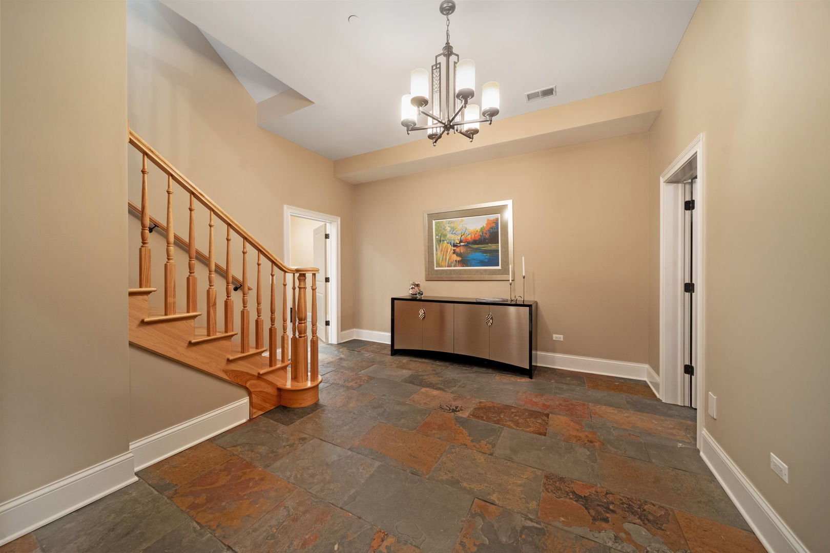 261 S Kenilworth Avenue, Glen Ellyn, IL 60137