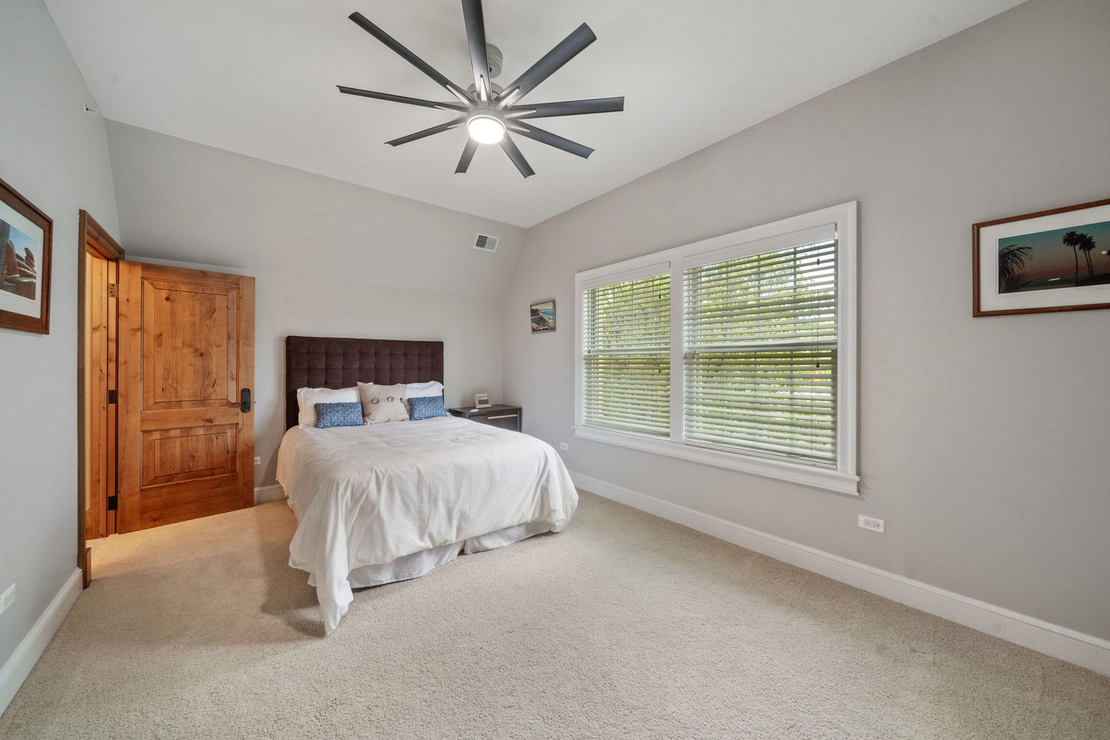 261 S Kenilworth Avenue, Glen Ellyn, IL 60137