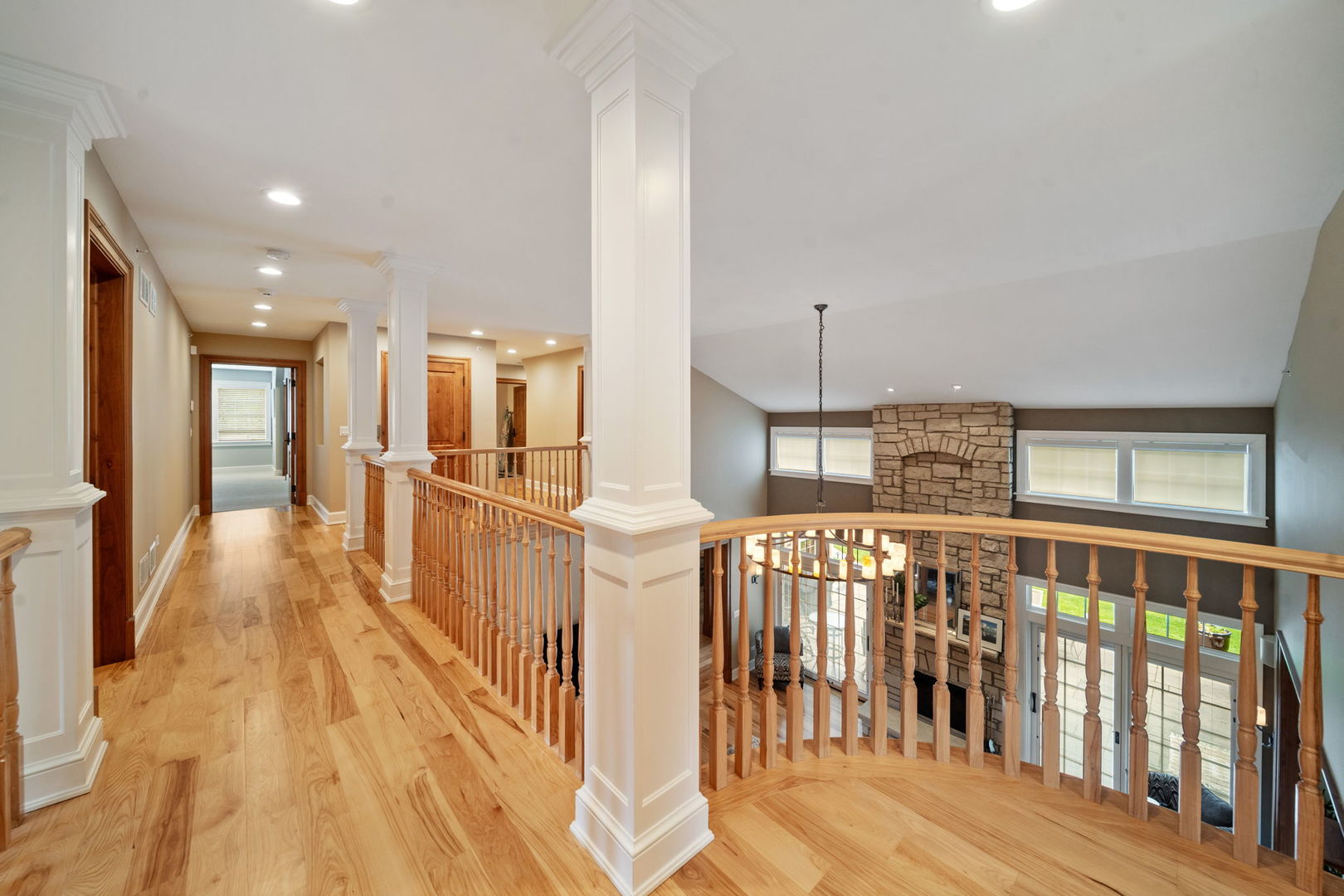 261 S Kenilworth Avenue, Glen Ellyn, IL 60137