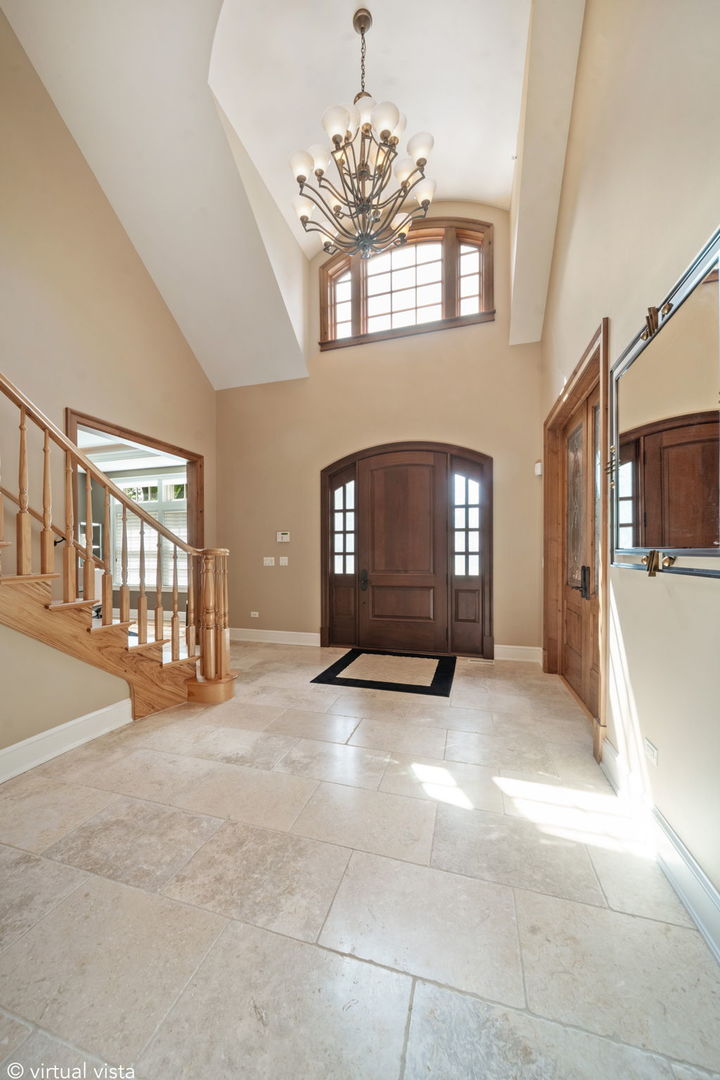 261 S Kenilworth Avenue, Glen Ellyn, IL 60137