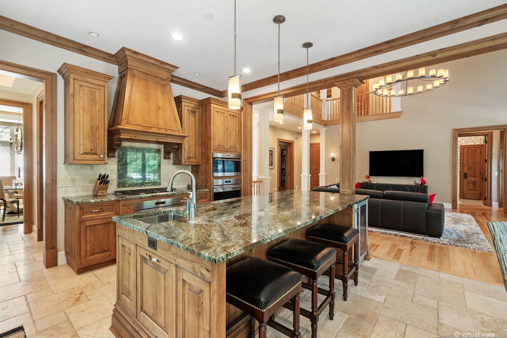 261 S Kenilworth Avenue, Glen Ellyn, IL 60137