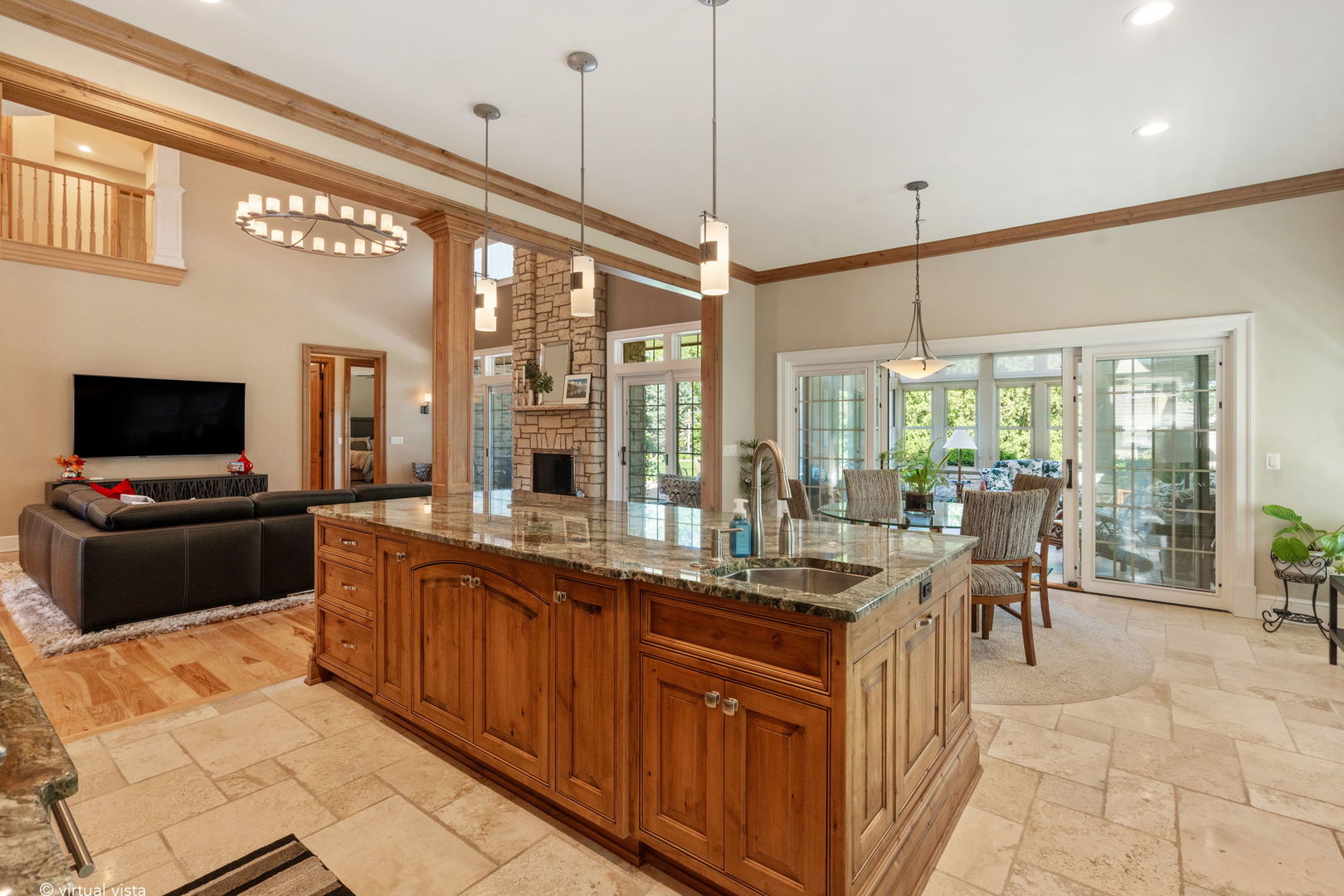 261 S Kenilworth Avenue, Glen Ellyn, IL 60137