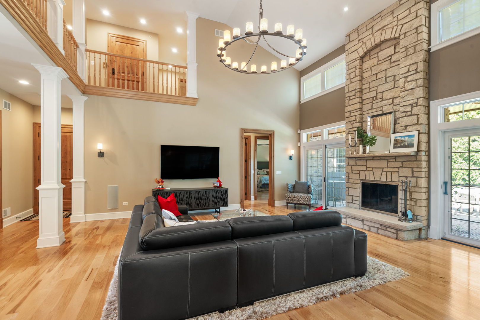 261 S Kenilworth Avenue, Glen Ellyn, IL 60137