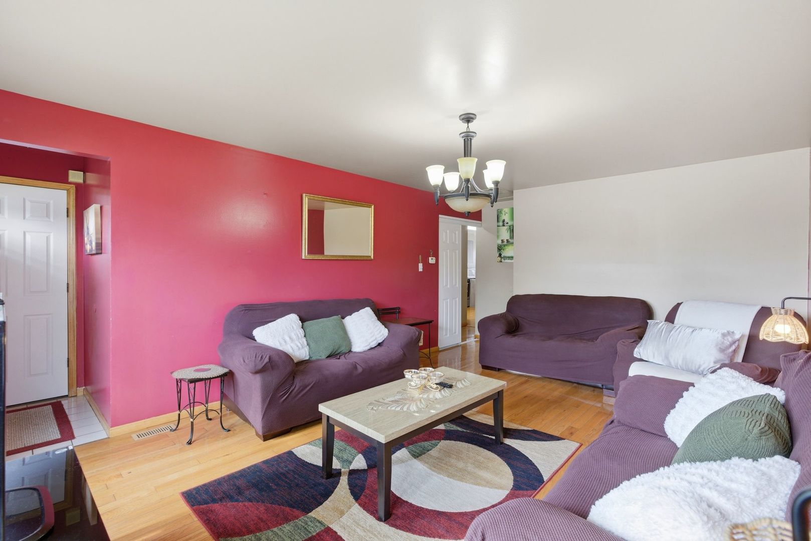 9324 S Thomas Avenue, Bridgeview, IL 60455