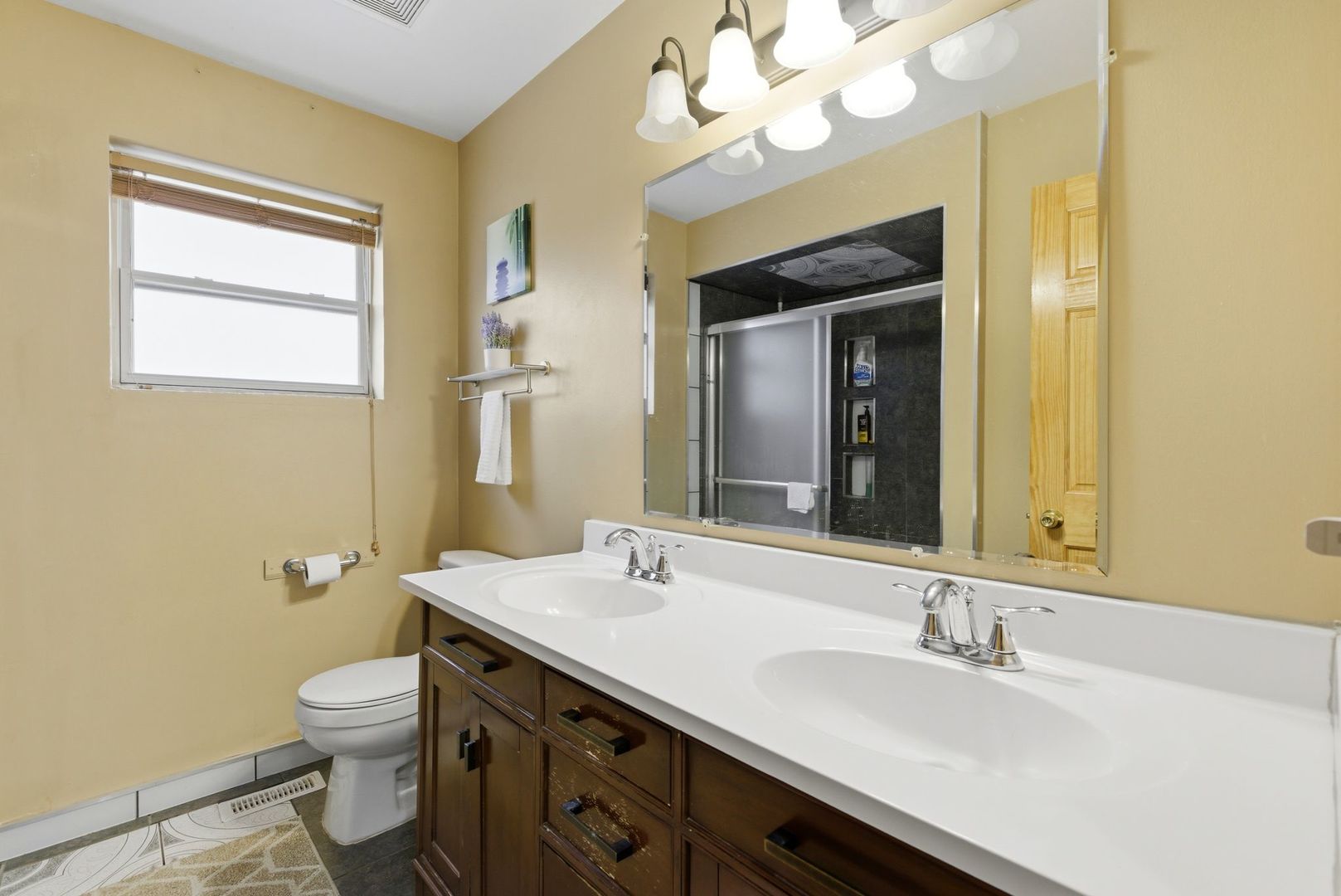 9324 S Thomas Avenue, Bridgeview, IL 60455