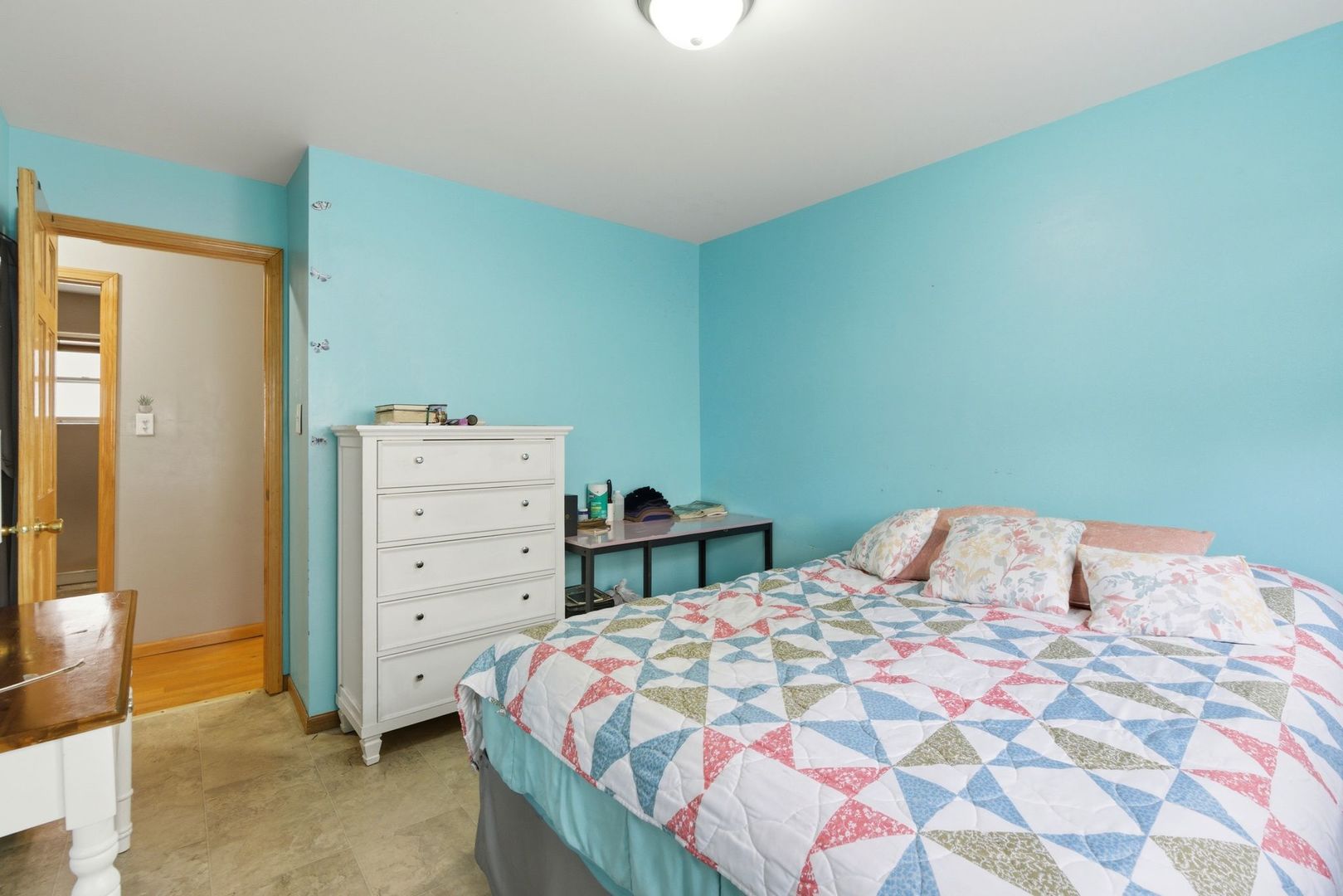 9324 S Thomas Avenue, Bridgeview, IL 60455