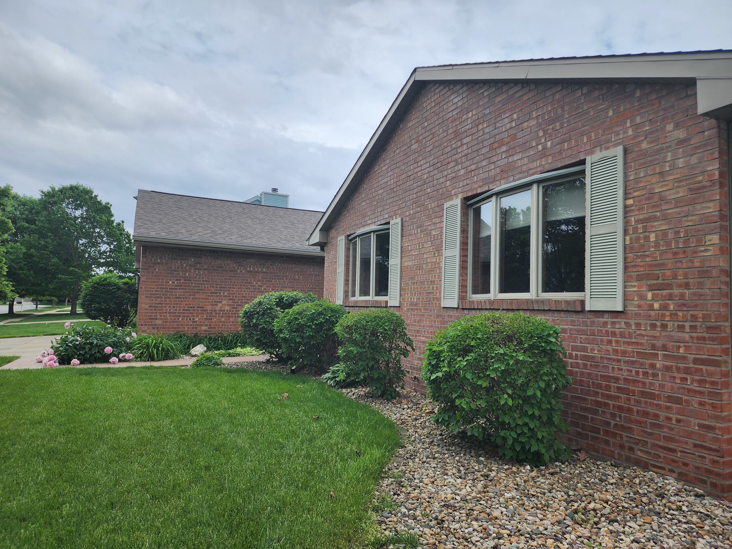 2707 Foxridge Run, Bloomington, IL 61704
