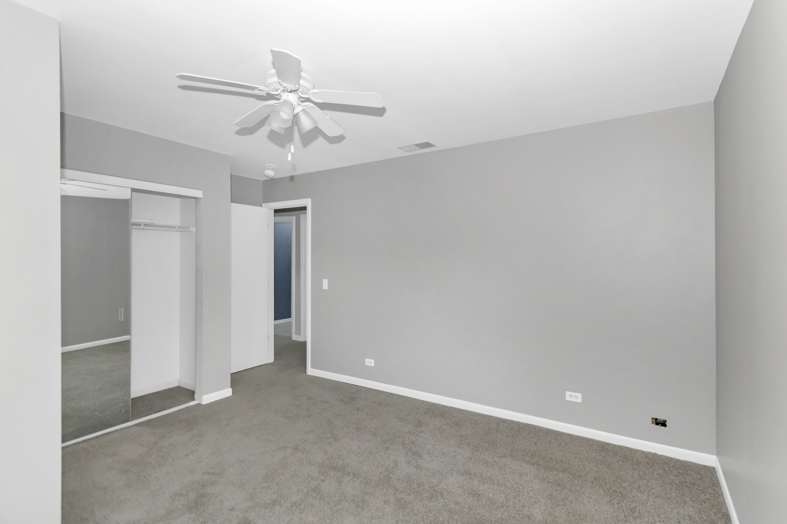 1235 W Schaumburg Road, Schaumburg, IL 60194