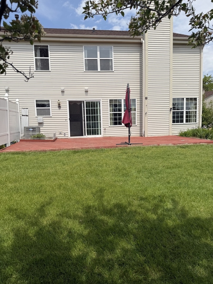 223 Williamsburg Court, Montgomery, IL 60538