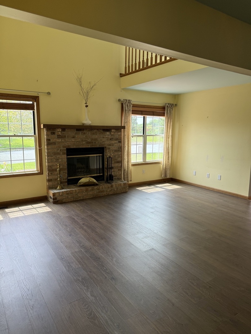 223 Williamsburg Court, Montgomery, IL 60538