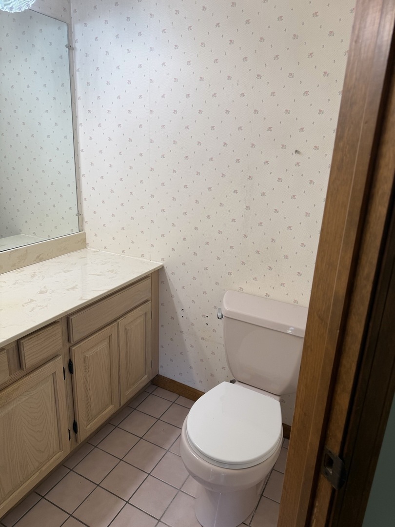 223 Williamsburg Court, Montgomery, IL 60538