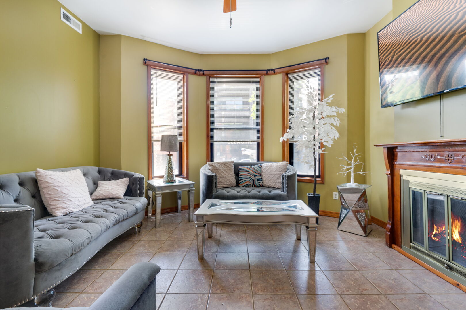 2312 W Taylor Street, Chicago, IL 60612