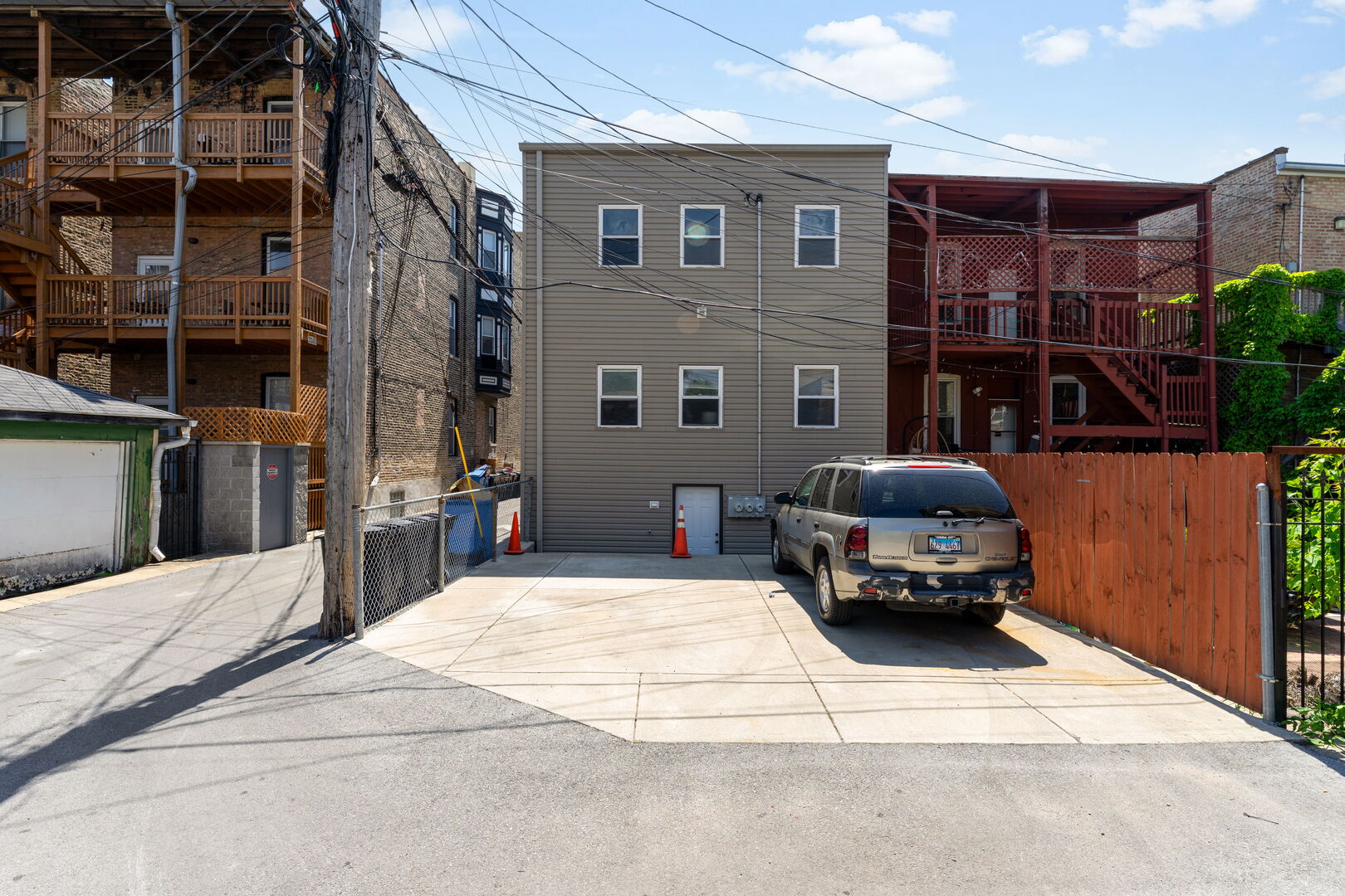 2312 W Taylor Street, Chicago, IL 60612