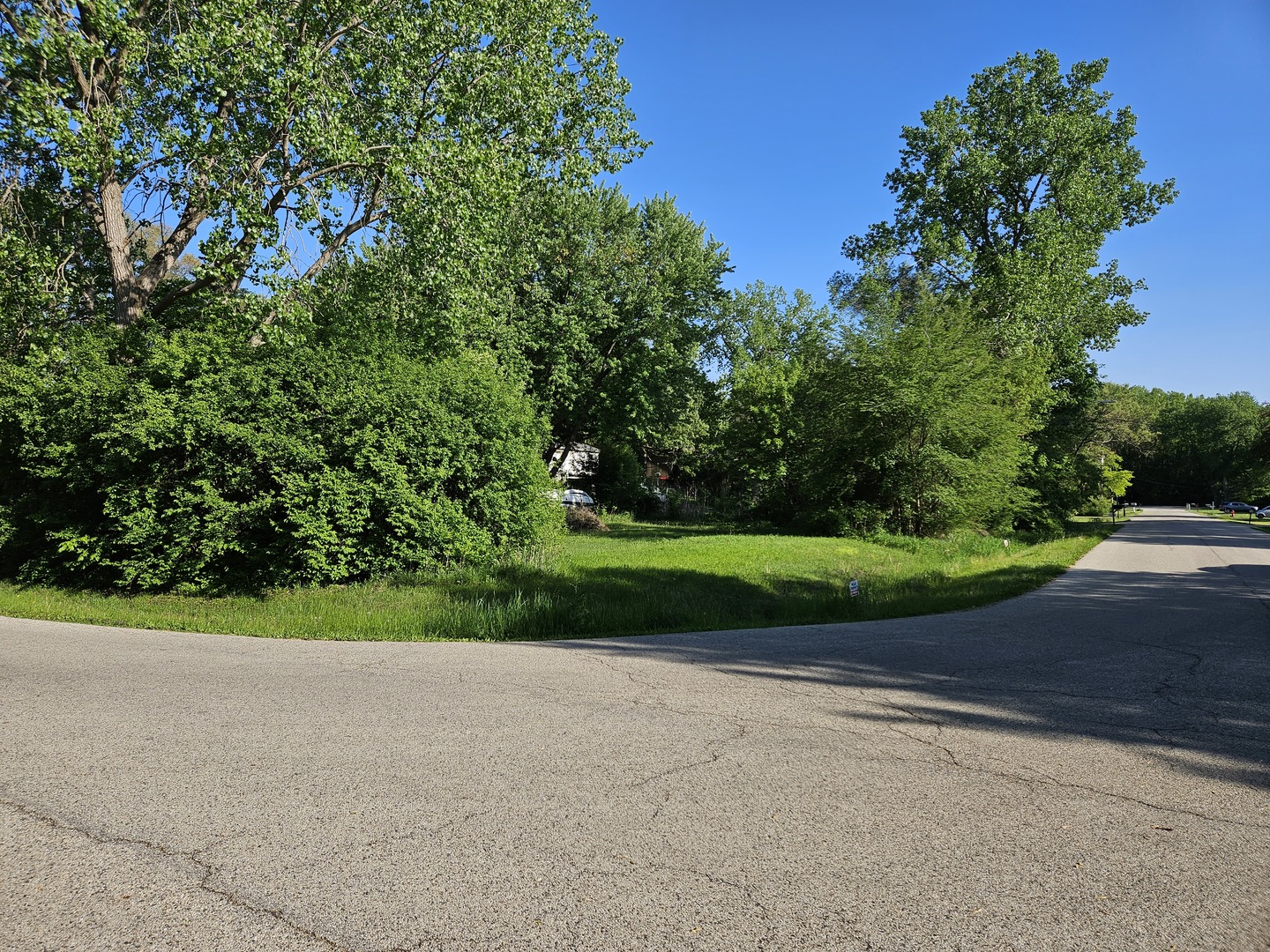 615 W Eastern Avenue, McHenry, IL 60051