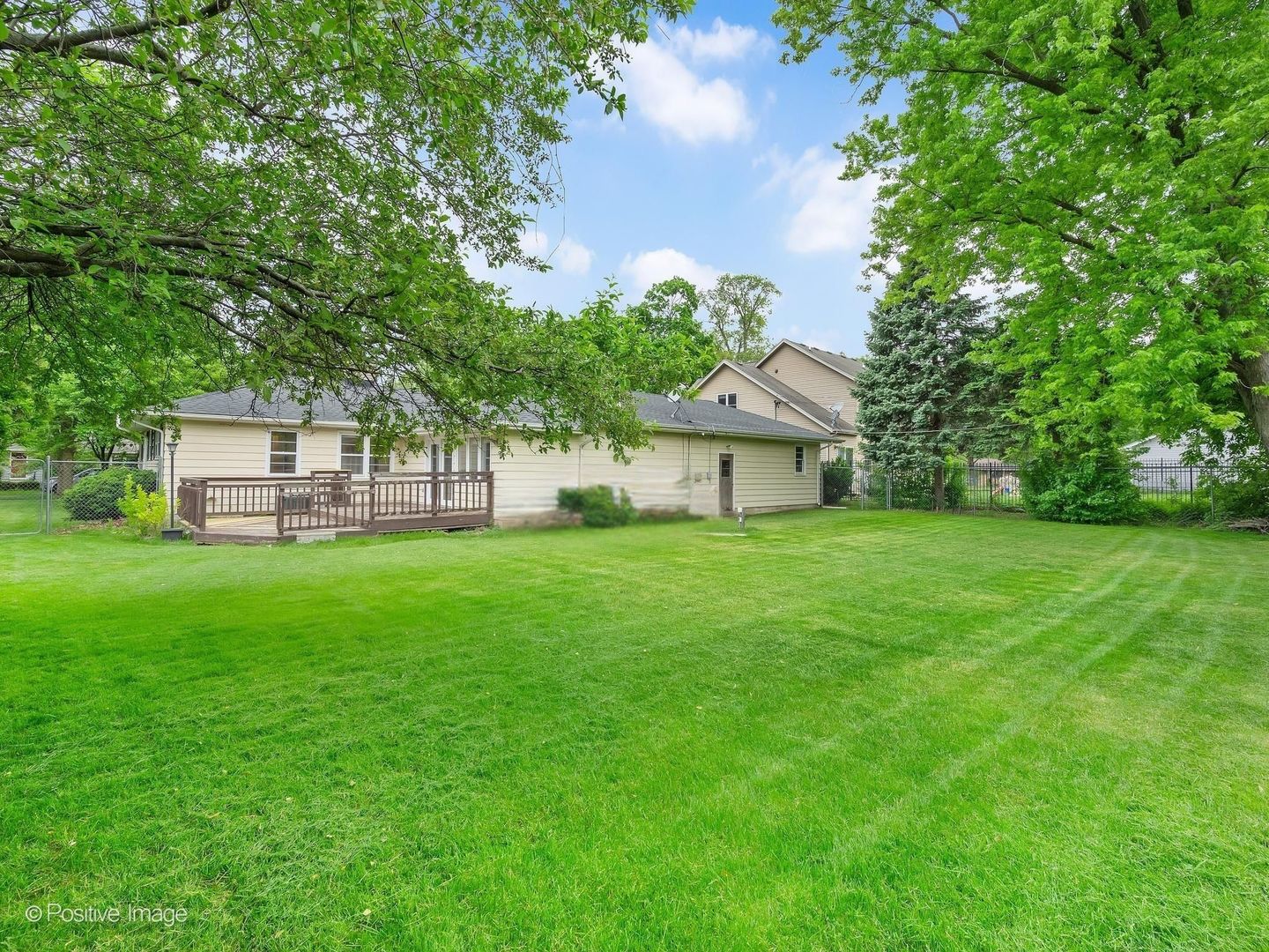 545 Claremont Avenue, West Chicago, IL 60185