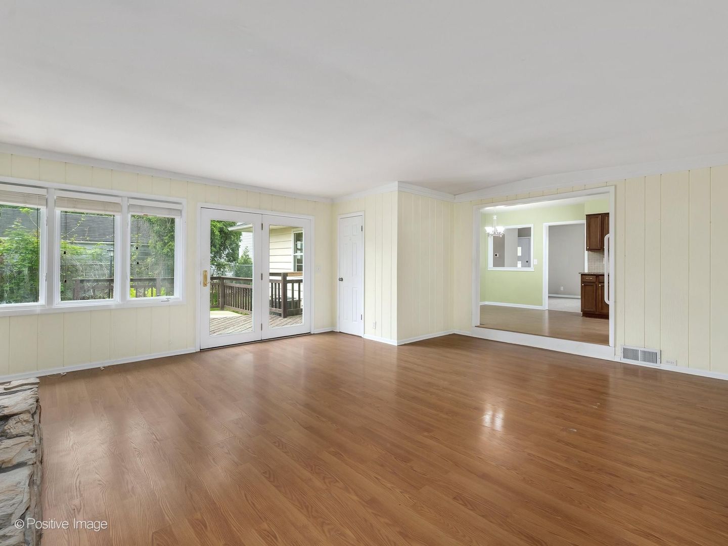 545 Claremont Avenue, West Chicago, IL 60185