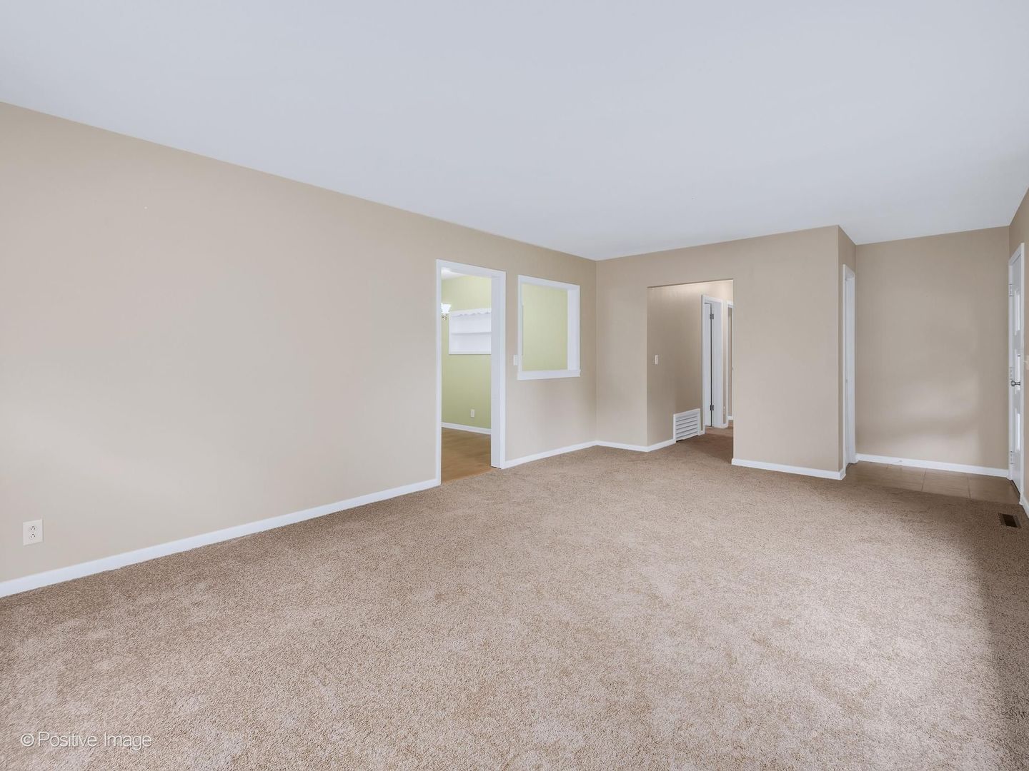 545 Claremont Avenue, West Chicago, IL 60185