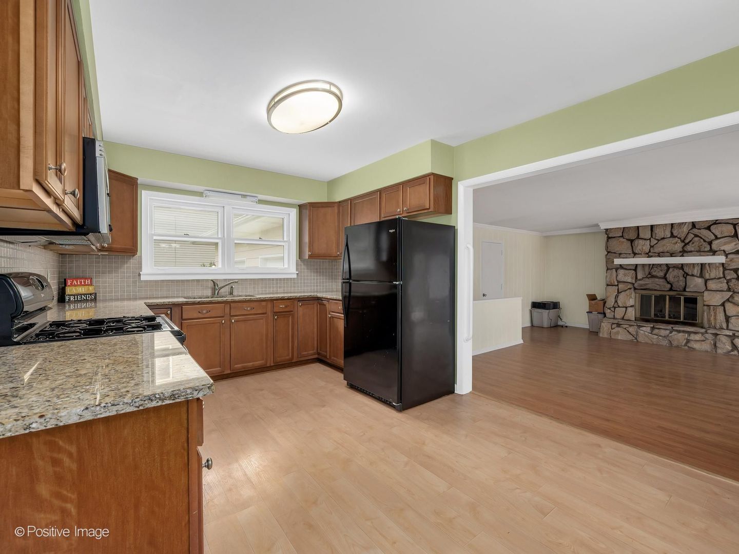 545 Claremont Avenue, West Chicago, IL 60185