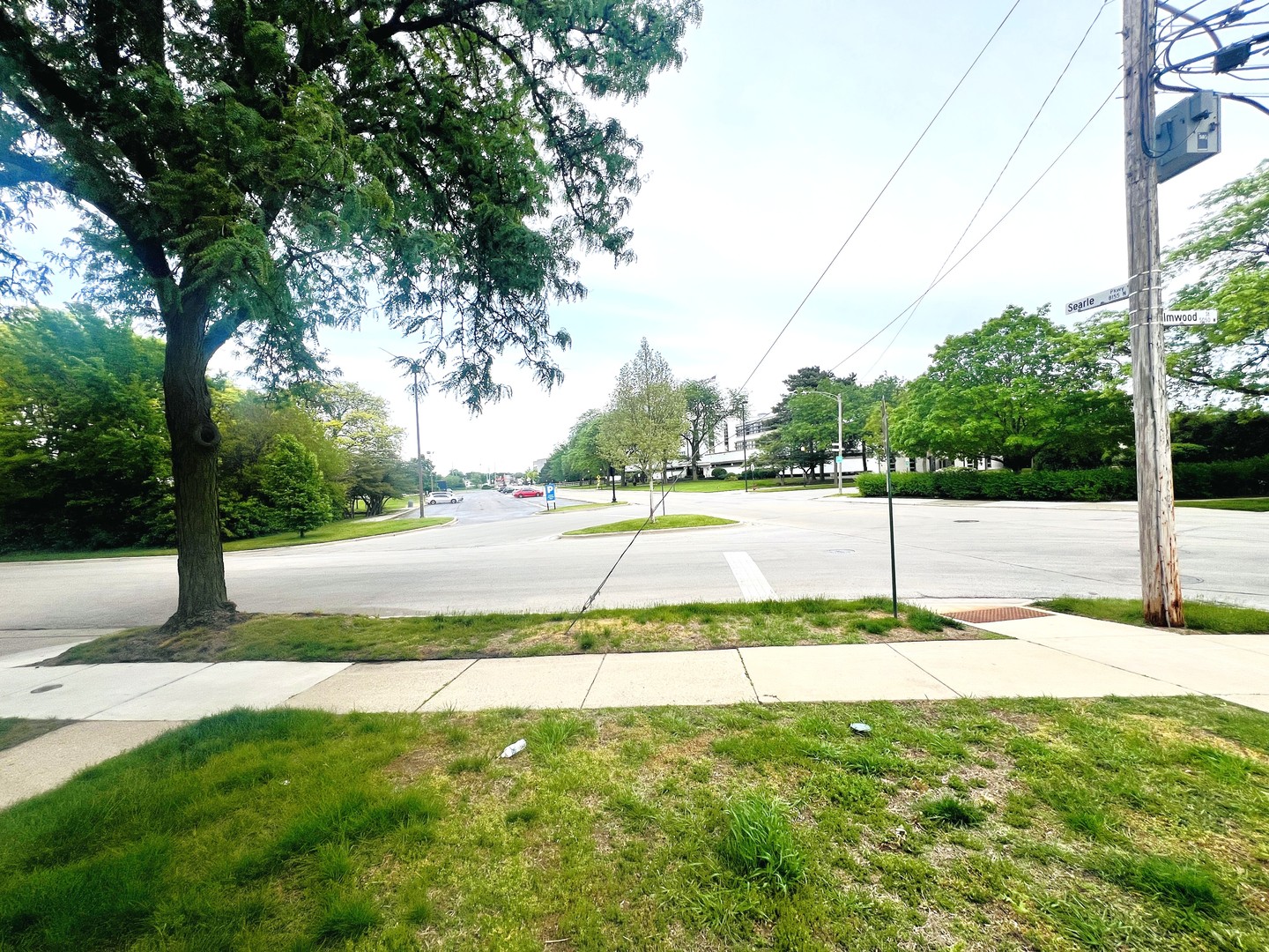 8152 Elmwood Avenue #G4, Skokie, IL 60077