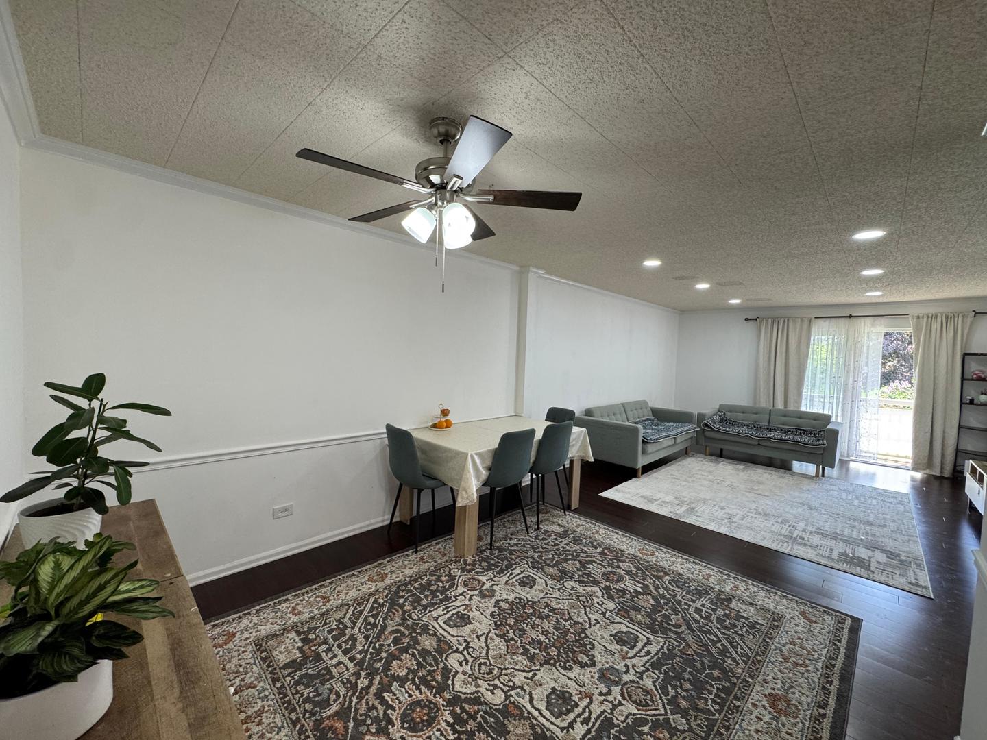 920 Beau Drive, Des Plaines, IL 60016
