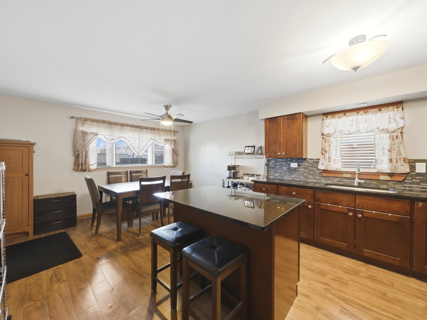 292 Bensley Avenue, Calumet City, IL 60409