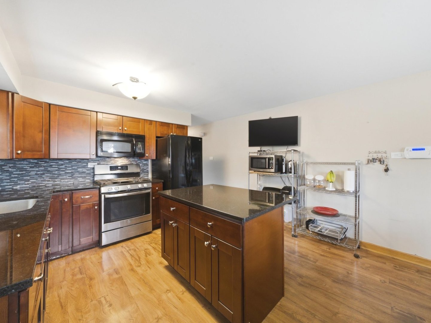 292 Bensley Avenue, Calumet City, IL 60409