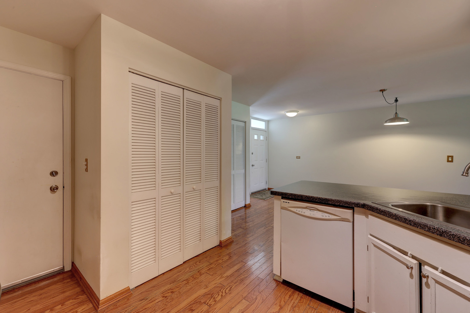 25 Coolidge Court #A, Streamwood, IL 60107
