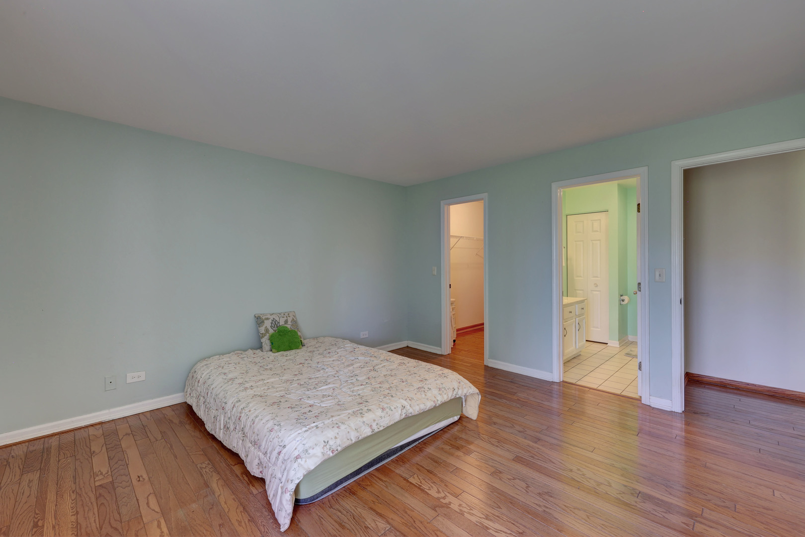 25 Coolidge Court #A, Streamwood, IL 60107