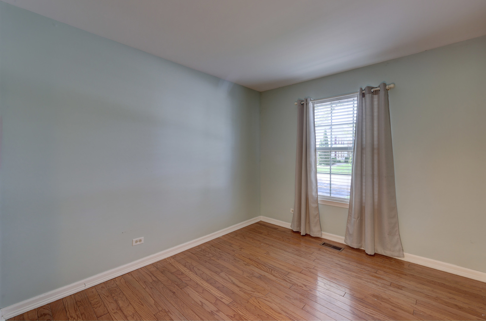 25 Coolidge Court #A, Streamwood, IL 60107