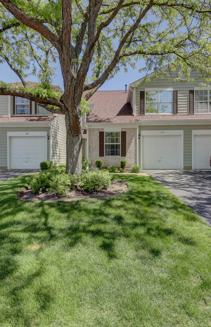 25 Coolidge Court #A, Streamwood, IL 60107