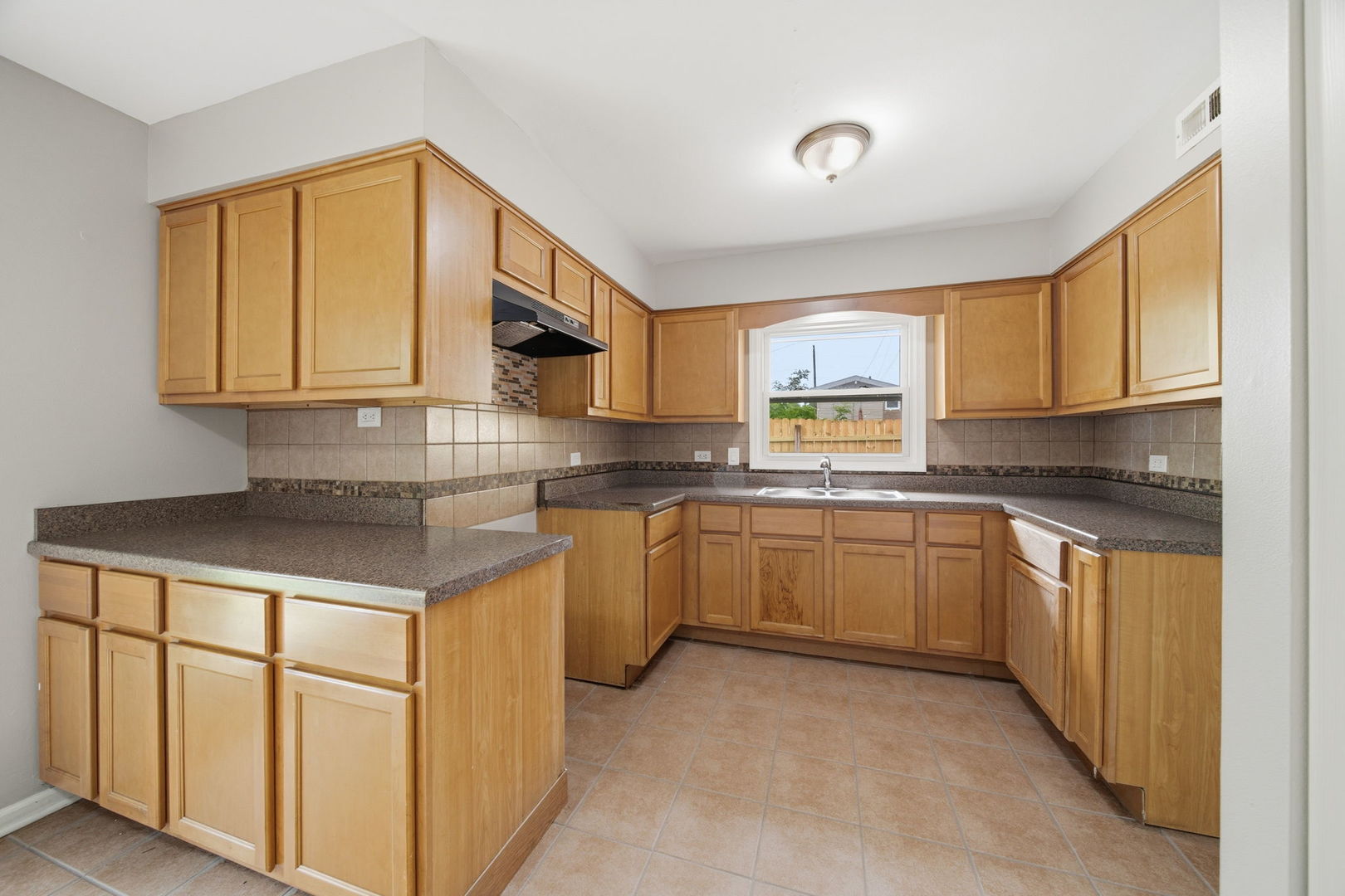 531 Wallace Street, Chicago Heights, IL 60411