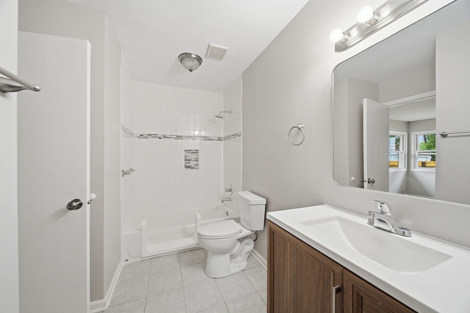 531 Wallace Street, Chicago Heights, IL 60411